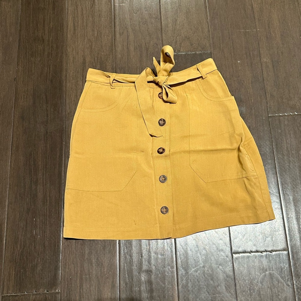 Abercrombie & Fitch Button Down Tie Yellow Mini Skirt Size XS